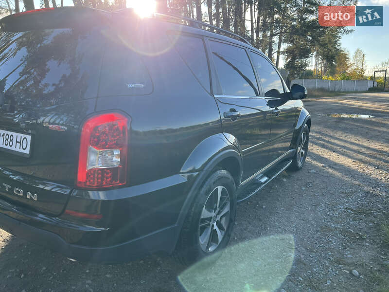 Внедорожник / Кроссовер SsangYong Rexton 2016 в Житомире фото 5 Внедорожник / Кроссовер SsangYong Rexton 2016 в Житомире