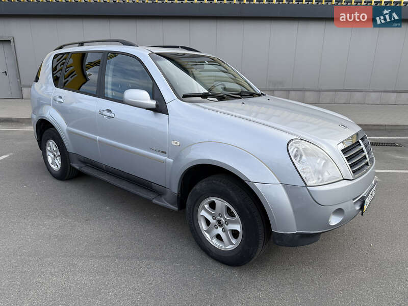 Позашляховик / Кросовер SsangYong Rexton 2008 в Києві фото 4 Позашляховик / Кросовер SsangYong Rexton 2008 в Києві