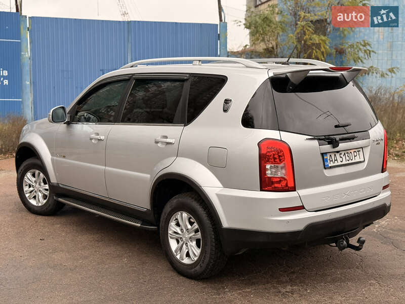 Внедорожник / Кроссовер SsangYong Rexton 2013 в Киеве