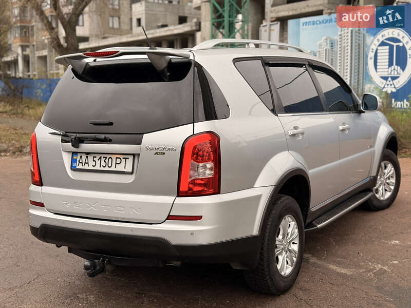 Внедорожник / Кроссовер SsangYong Rexton 2013 в Киеве