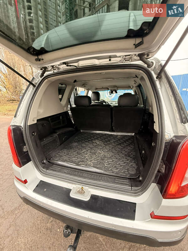 Внедорожник / Кроссовер SsangYong Rexton 2013 в Киеве