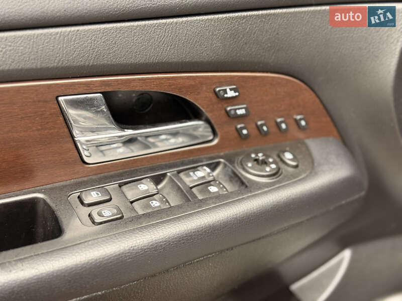 Внедорожник / Кроссовер SsangYong Rexton 2013 в Киеве