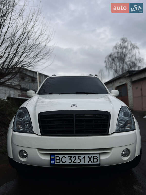 Внедорожник / Кроссовер SsangYong Rexton 2008 в Львове