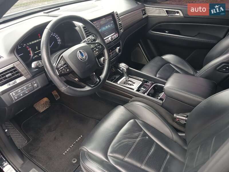 Внедорожник / Кроссовер SsangYong Rexton 2019 в Черкассах