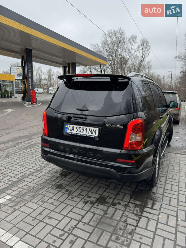 Внедорожник / Кроссовер SsangYong Rexton 2012 в Киеве