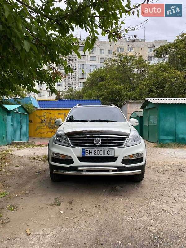 Позашляховик / Кросовер SsangYong Rexton 2013 в Одесі