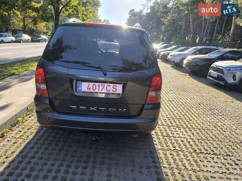 Внедорожник / Кроссовер SsangYong Rexton 2006 в Киеве