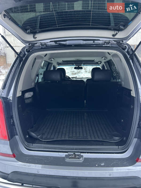 Внедорожник / Кроссовер SsangYong Rexton 2014 в Киеве