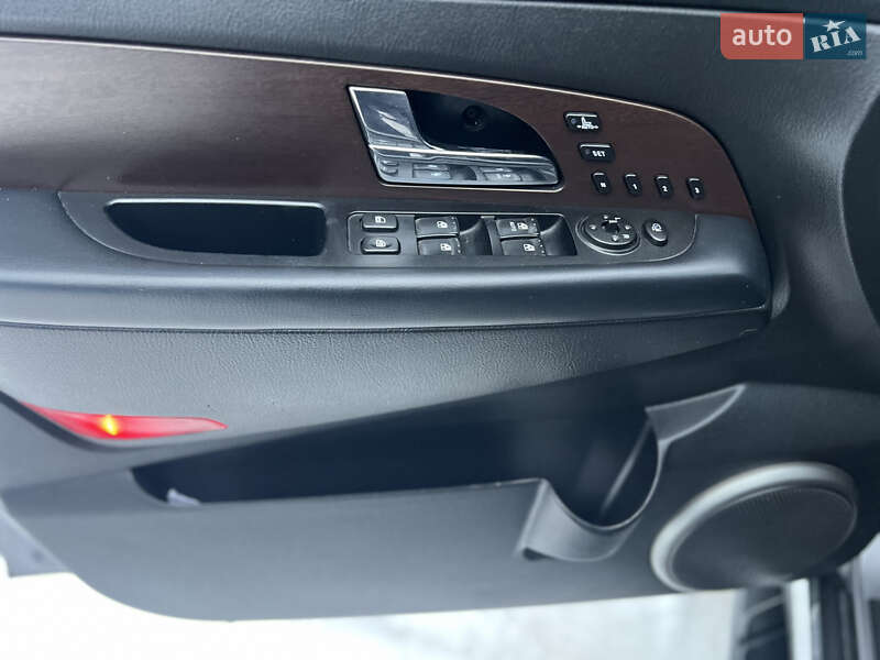 Внедорожник / Кроссовер SsangYong Rexton 2014 в Киеве