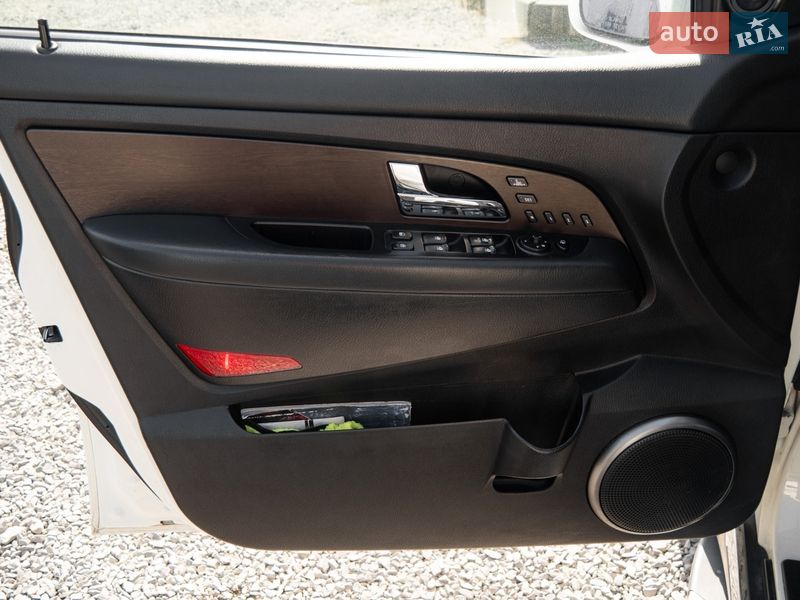 Внедорожник / Кроссовер SsangYong Rexton 2013 в Львове