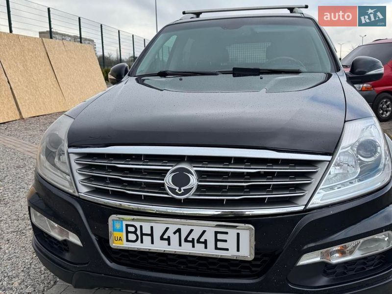 Внедорожник / Кроссовер SsangYong Rexton 2012 в Южном