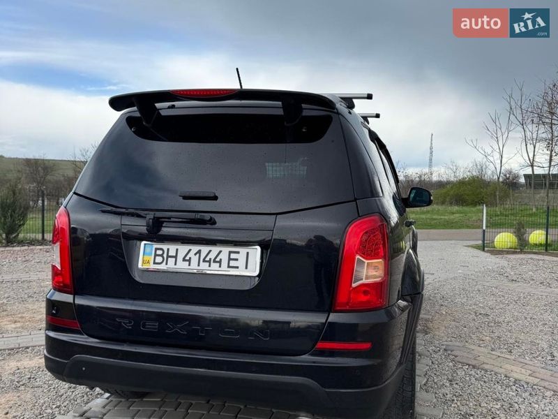 Внедорожник / Кроссовер SsangYong Rexton 2012 в Южном