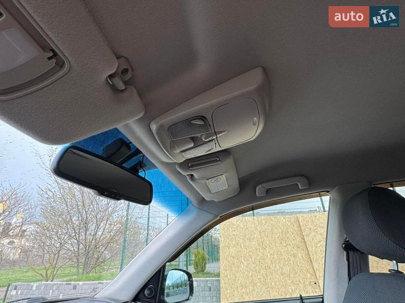 Внедорожник / Кроссовер SsangYong Rexton 2012 в Южном