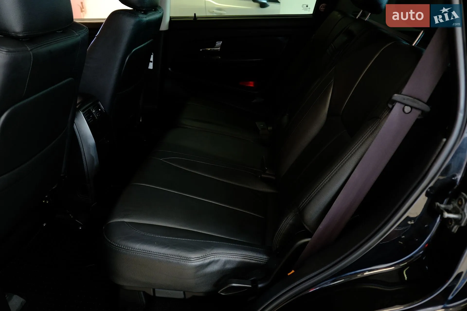 2011 SsangYong Rexton - мініатюра 29