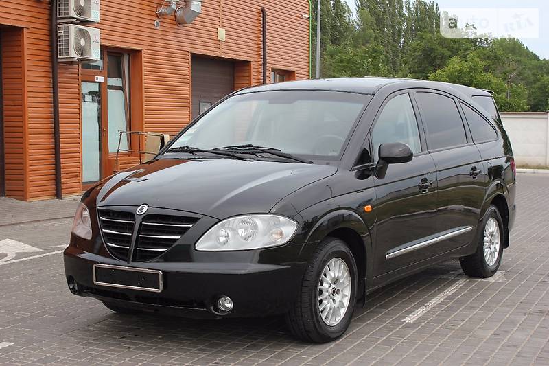 SsangYong Rodius 2006 года