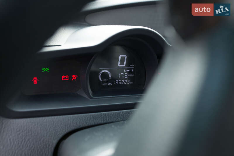 Минивэн SsangYong Rodius 2014 в Славуте фото 14 Минивэн SsangYong Rodius 2014 в Славуте