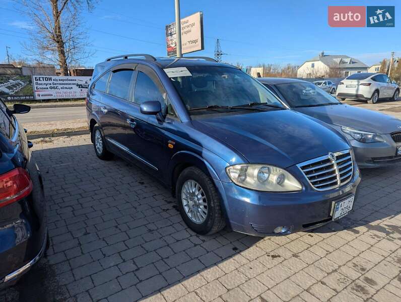 Мінівен SsangYong Rodius 2008 в Івано-Франківську