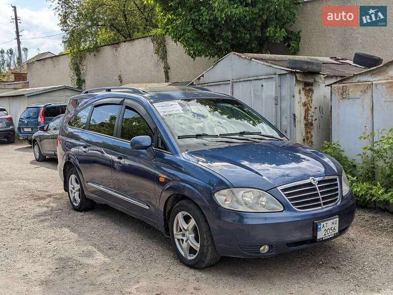 Мінівен SsangYong Rodius 2008 в Івано-Франківську
