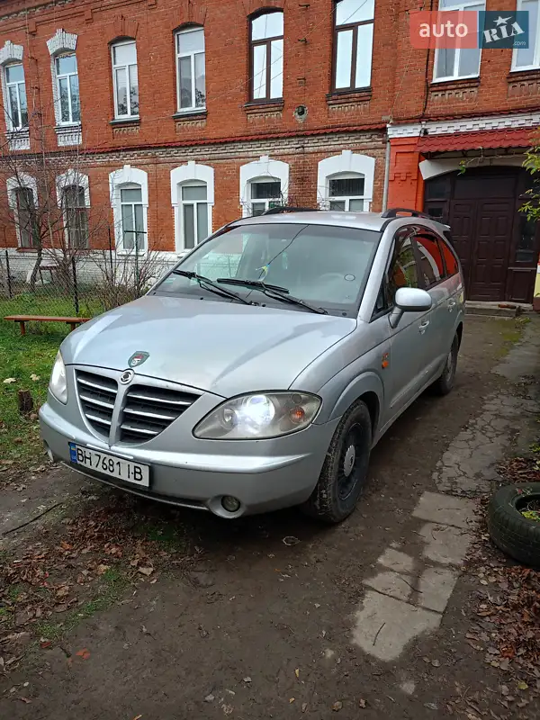 SsangYong Rodius 2005
