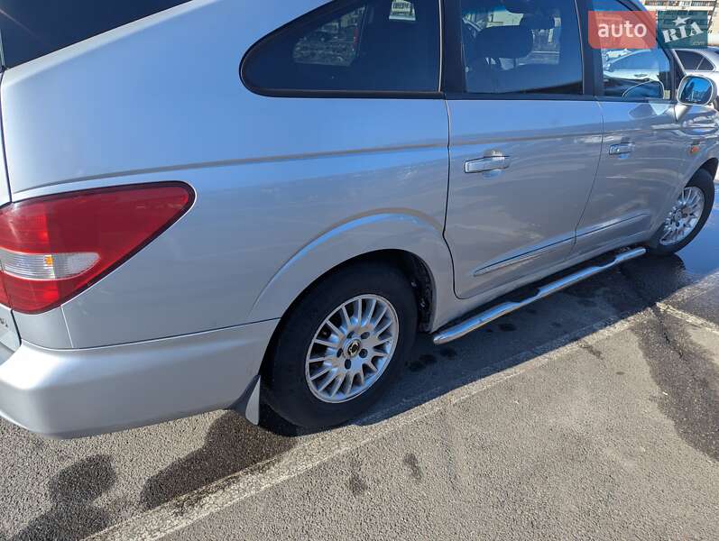 Минивэн SsangYong Rodius 2006 в Киеве фото 39 Минивэн SsangYong Rodius 2006 в Киеве