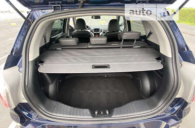 Внедорожник / Кроссовер SsangYong Tivoli 2015 в 