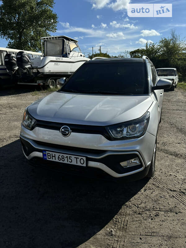 Позашляховик / Кросовер SsangYong Tivoli 2016 в Білгороді-Дністровському