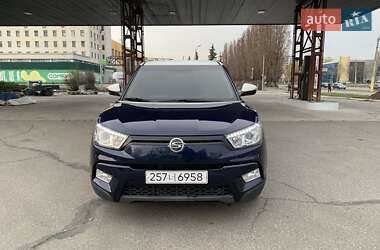 Внедорожник / Кроссовер SsangYong Tivoli 2015 в 