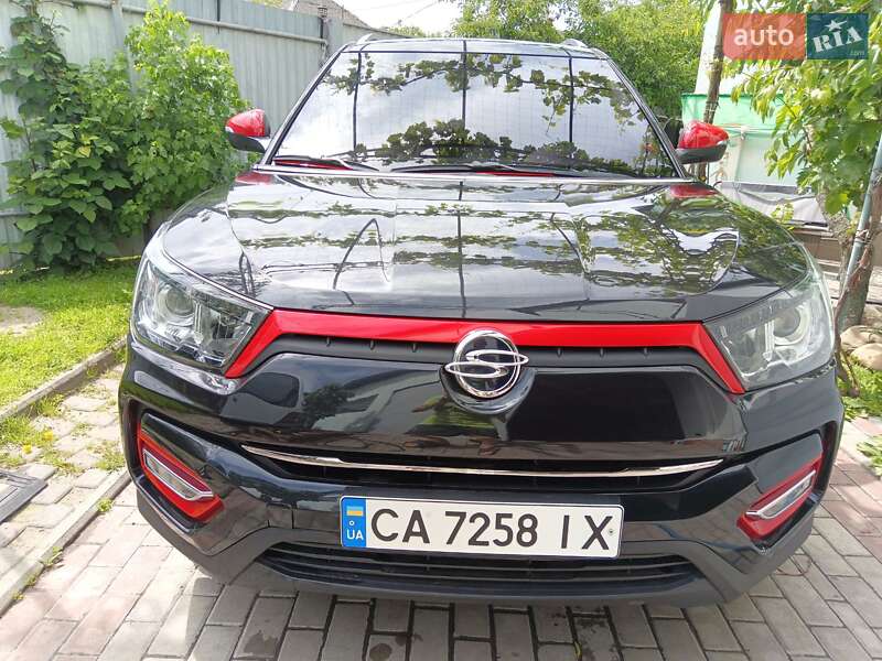 Внедорожник / Кроссовер SsangYong Tivoli 2016 в Черкассах