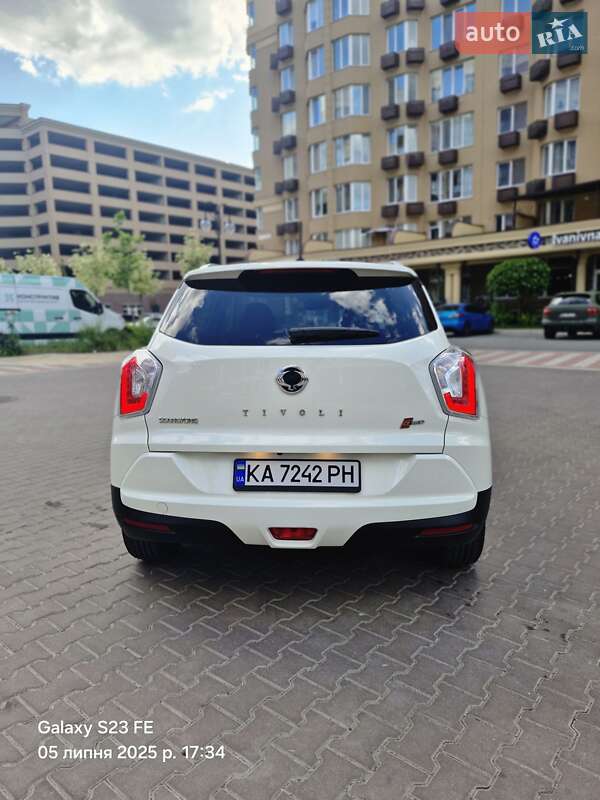 Внедорожник / Кроссовер SsangYong Tivoli 2018 в Софиевской Борщаговке