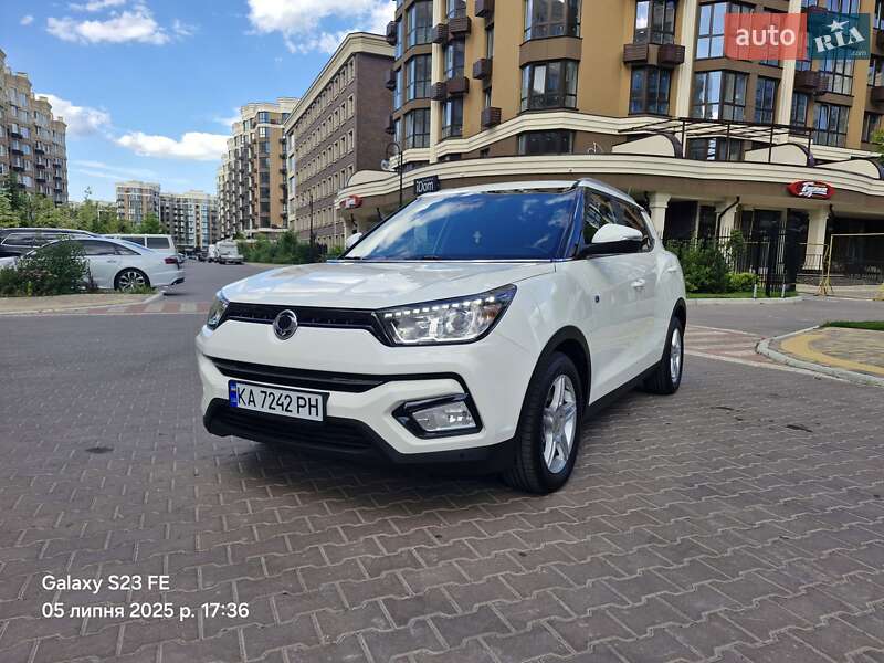Внедорожник / Кроссовер SsangYong Tivoli 2018 в Софиевской Борщаговке