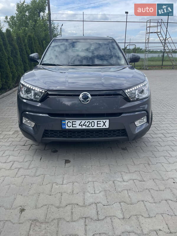 Внедорожник / Кроссовер SsangYong Tivoli 2015 в Кицмани