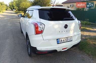 Позашляховик / Кросовер SsangYong Tivoli 2017 в 