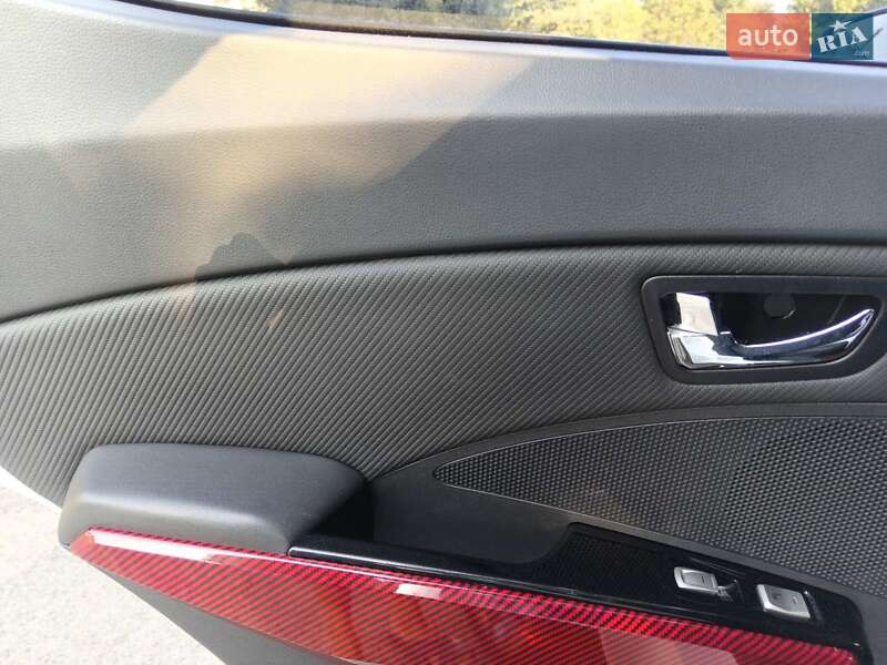 Внедорожник / Кроссовер SsangYong Tivoli 2017 в Черкассах фото 40 Внедорожник / Кроссовер SsangYong Tivoli 2017 в Черкассах