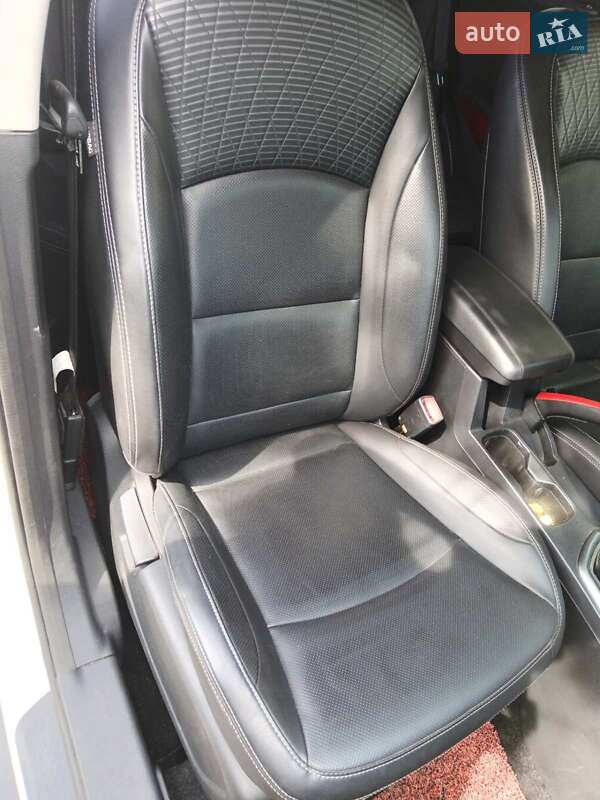 Внедорожник / Кроссовер SsangYong Tivoli 2017 в Черкассах фото 30 Внедорожник / Кроссовер SsangYong Tivoli 2017 в Черкассах