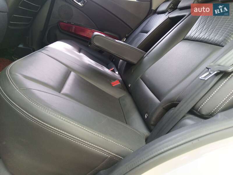 Внедорожник / Кроссовер SsangYong Tivoli 2017 в Черкассах фото 34 Внедорожник / Кроссовер SsangYong Tivoli 2017 в Черкассах