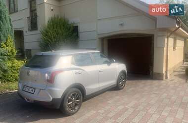 Внедорожник / Кроссовер SsangYong Tivoli 2015 в 