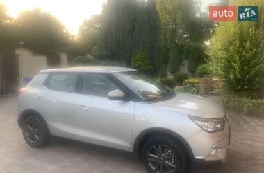 Внедорожник / Кроссовер SsangYong Tivoli 2015 в 