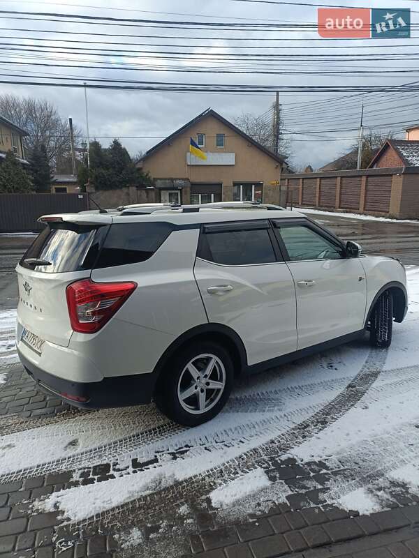 Внедорожник / Кроссовер SsangYong Tivoli 2019 в Киеве