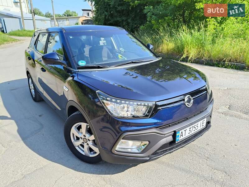 Внедорожник / Кроссовер SsangYong XLV 2016 в Ивано-Франковске