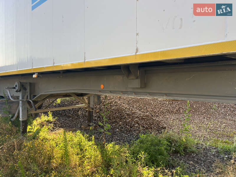 Зерновоз - напівпричіп STAS Alum 2004 в Львові