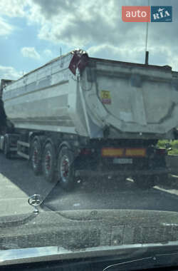 Самоскид напівпричіп STAS Alum 2004 в Тернополі