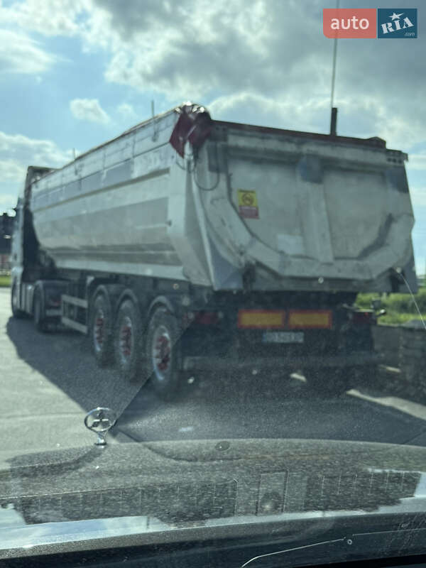 Самоскид напівпричіп STAS Alum 2004 в Тернополі фото 3 Самоскид напівпричіп STAS Alum 2004 в Тернополі