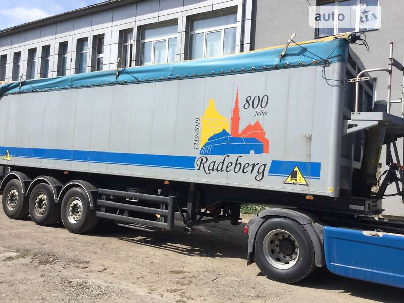 Зерновоз - напівпричіп STAS S 300CX 2013 в Івано-Франківську