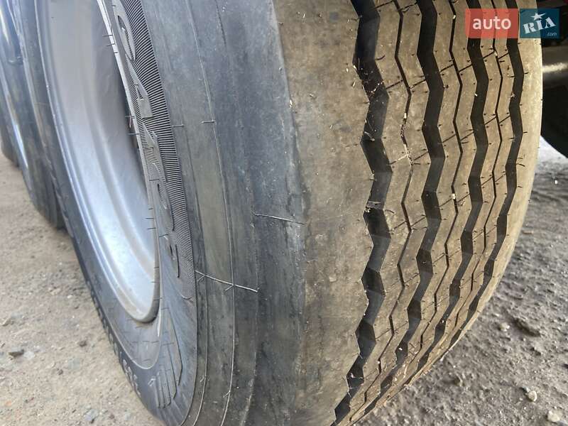 Самосвал полуприцеп STAS SA33-8K 2004 в Великой Багачке