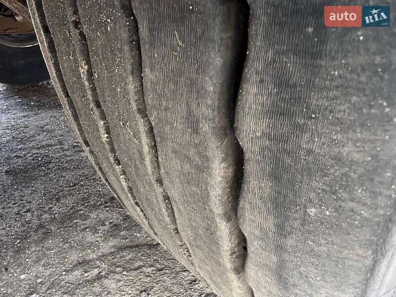 Цистерна полуприцеп Stokota 3NC38 2005 в Черновцах фото 9 Цистерна полуприцеп Stokota 3NC38 2005 в Черновцах