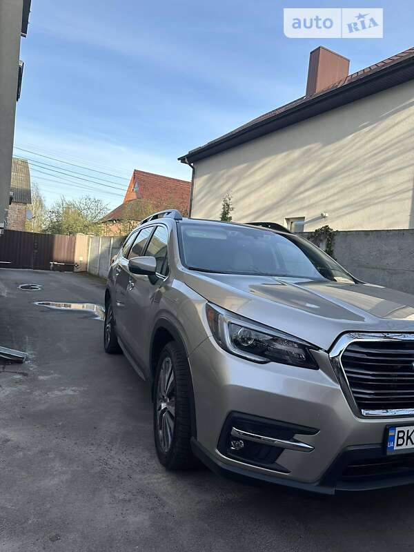 Внедорожник / Кроссовер Subaru Ascent 2019 в Ровно