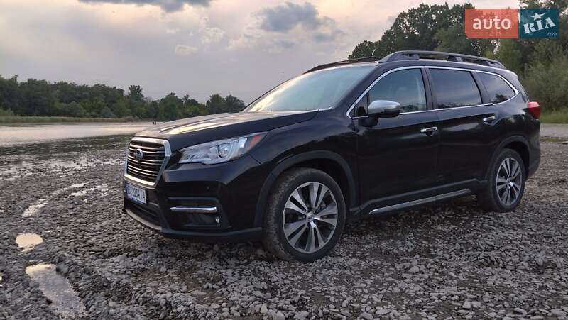 Внедорожник / Кроссовер Subaru Ascent 2018 в Хмельницком