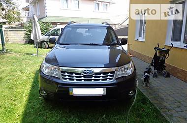 Внедорожник / Кроссовер Subaru Forester 2011 в Бродах