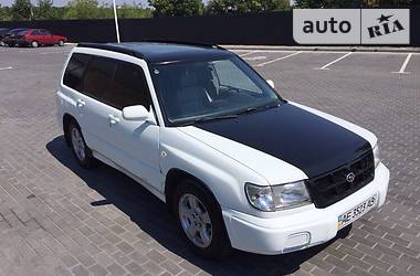 Внедорожник / Кроссовер Subaru Forester 1999 в Киеве