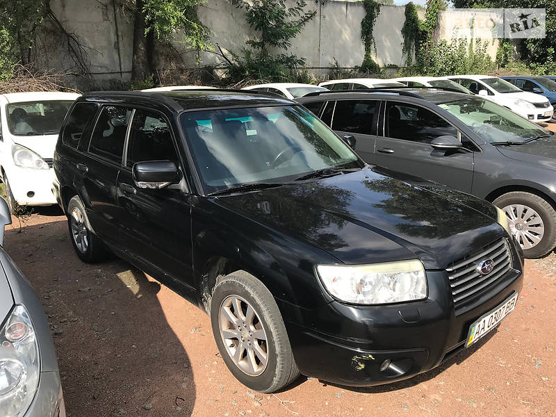 Внедорожник / Кроссовер Subaru Forester 2005 в Киеве